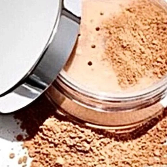 MARY KAY Bronzing Mineral Blurring Loose Powder Sheer BRONZE NEW - Picture 2 of 6